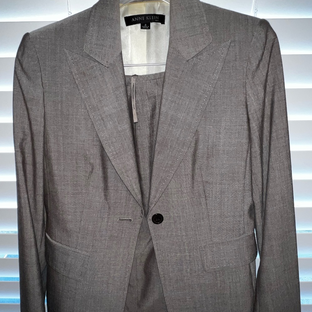 Gray womens skirt suit